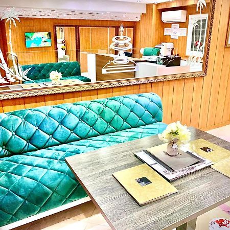 Hotel Beautiful นาดอร์ ภายนอก รูปภาพ